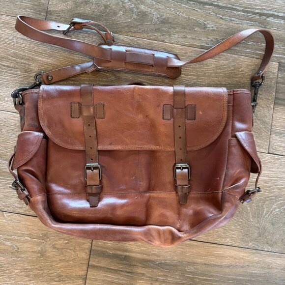 Whipping Post mens' all leather large messenger bag with buckle closure - Picture 4 of 16